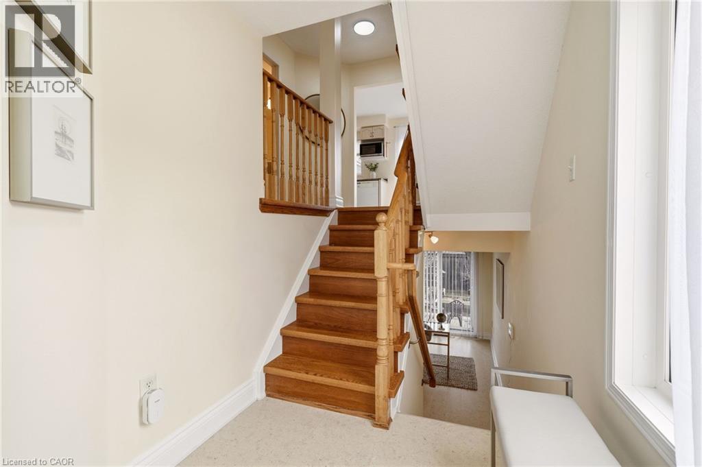 408 Fairgate Way, Oakville, Ontario  L6H 6Y1 - Photo 3 - 40813048