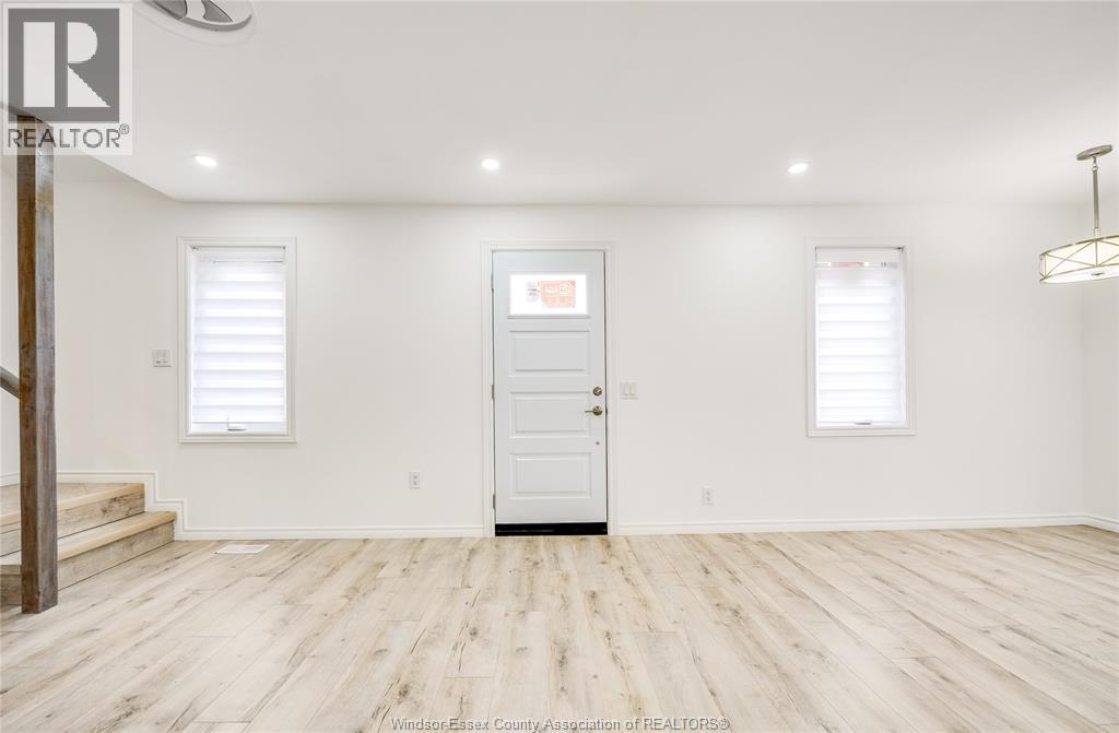 699 Alexandrine Street, Windsor, Ontario  N8X 3C1 - Photo 4 - 26006123