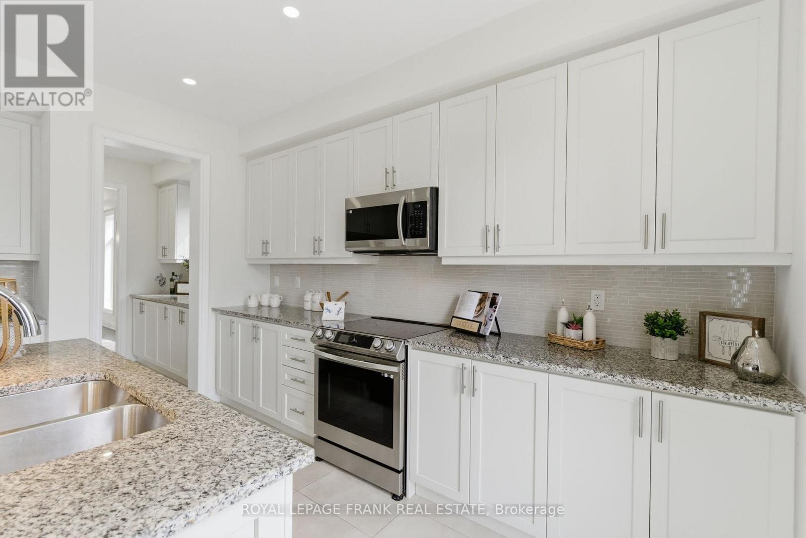 23 Wamsley Crescent, Clarington, Ontario  L1B 0W1 - Photo 10 - E12923606