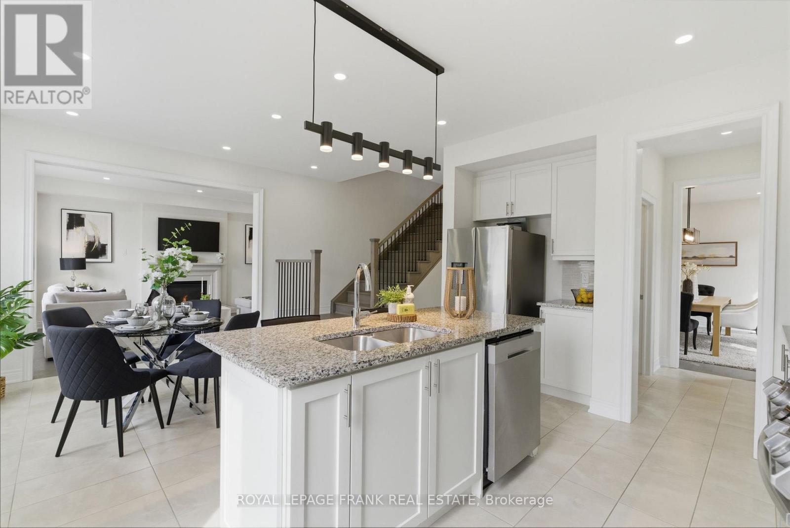 23 Wamsley Crescent, Clarington, Ontario  L1B 0W1 - Photo 5 - E12923606