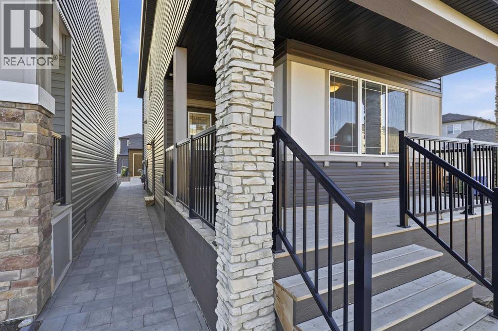 21 Legacy Glen Place Se, Calgary, Alberta  T2X 4G8 - Photo 4 - A2286311