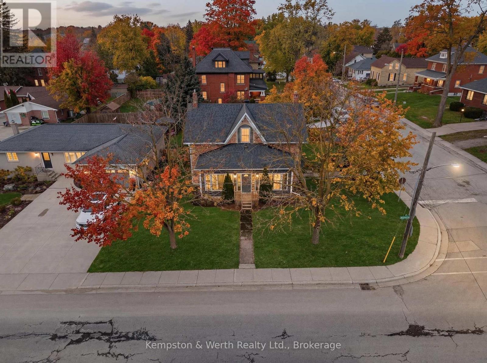 30 Arthur Street W, Minto, Ontario  N0G 1Z0 - Photo 3 - X12923522