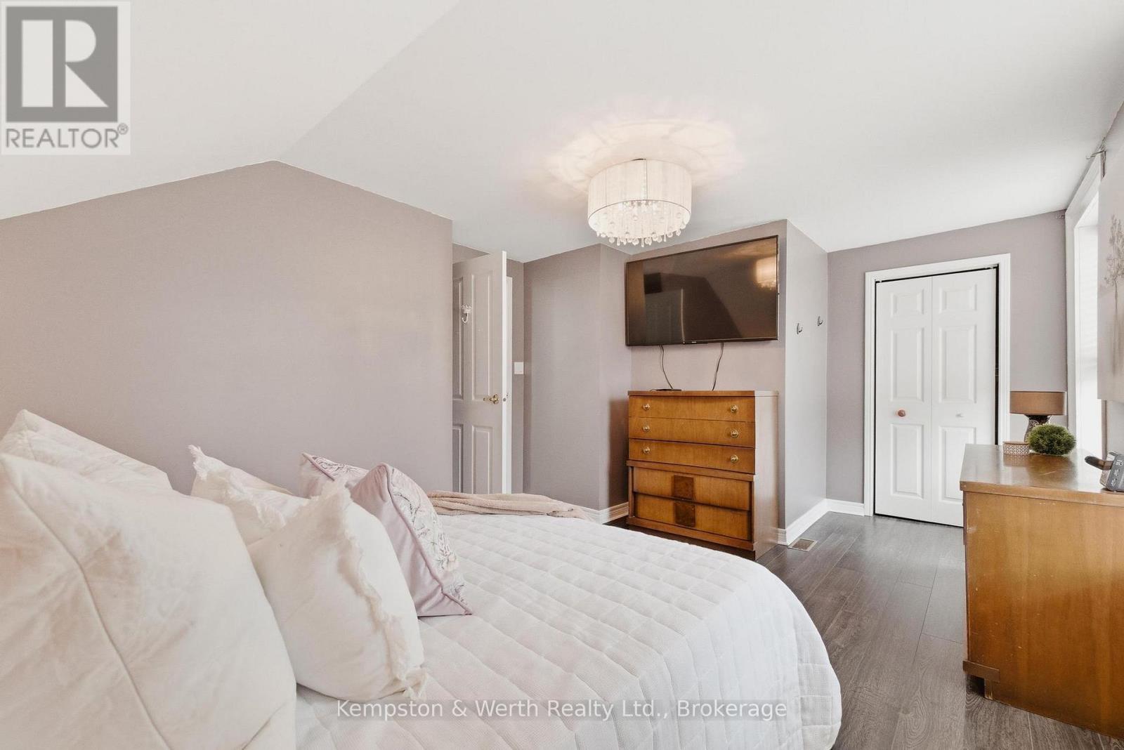 30 Arthur Street W, Minto, Ontario  N0G 1Z0 - Photo 32 - X12923522