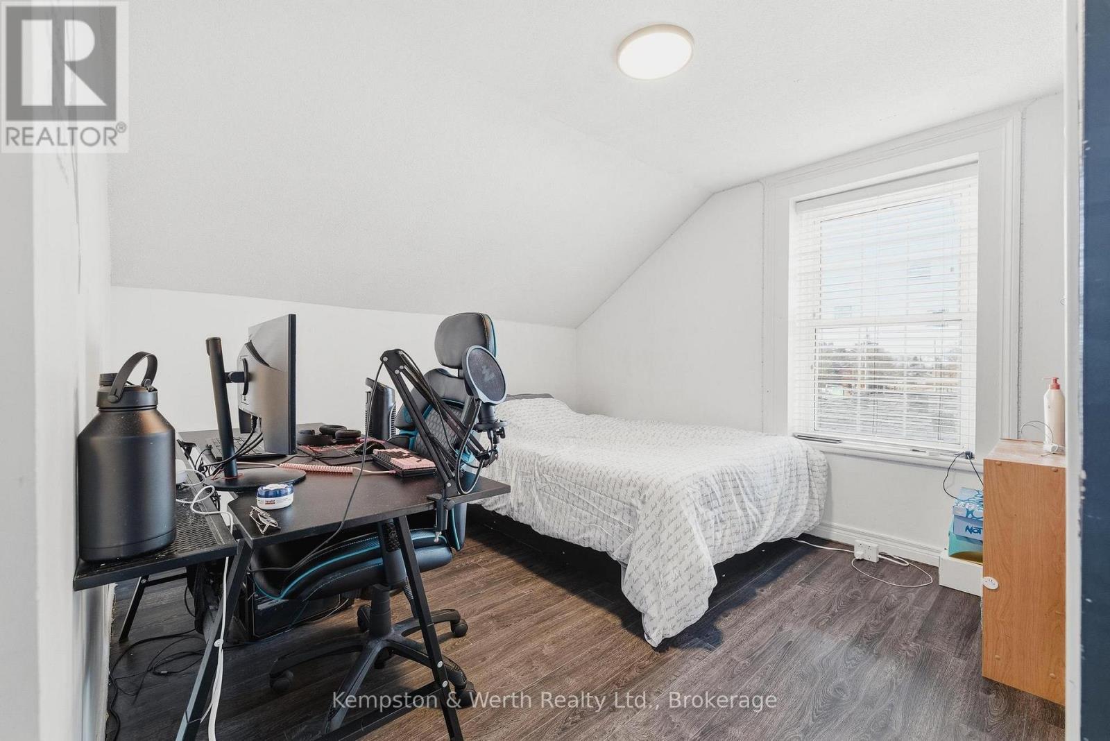 30 Arthur Street W, Minto, Ontario  N0G 1Z0 - Photo 33 - X12923522