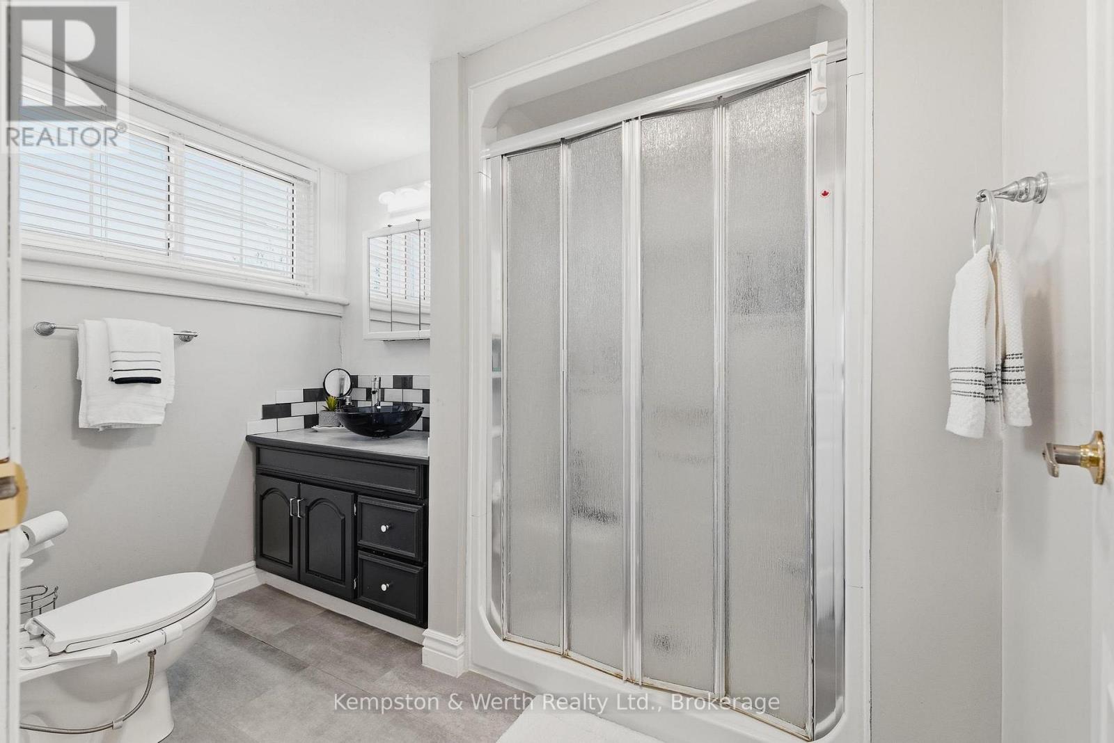 30 Arthur Street W, Minto, Ontario  N0G 1Z0 - Photo 35 - X12923522