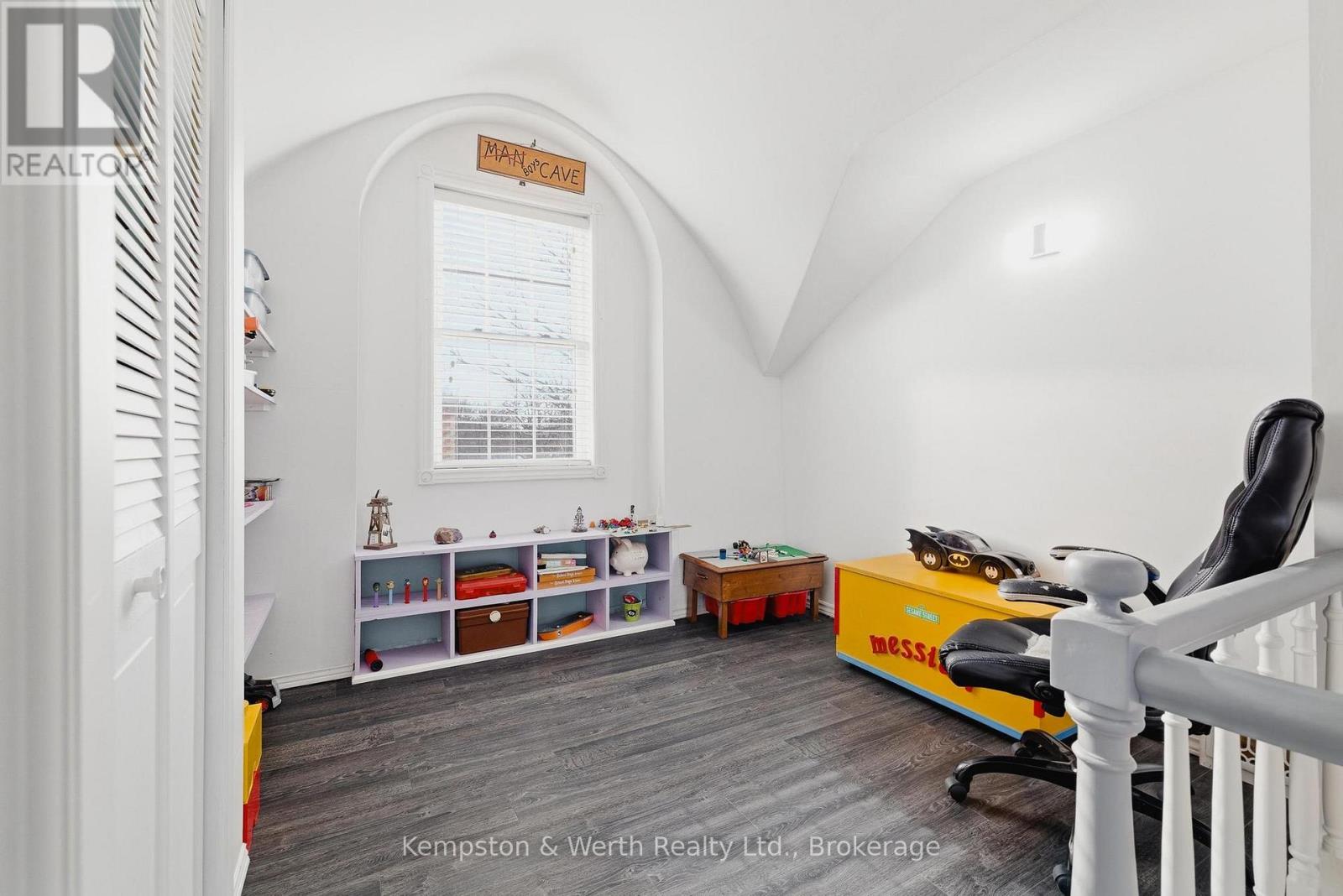 30 Arthur Street W, Minto, Ontario  N0G 1Z0 - Photo 37 - X12923522