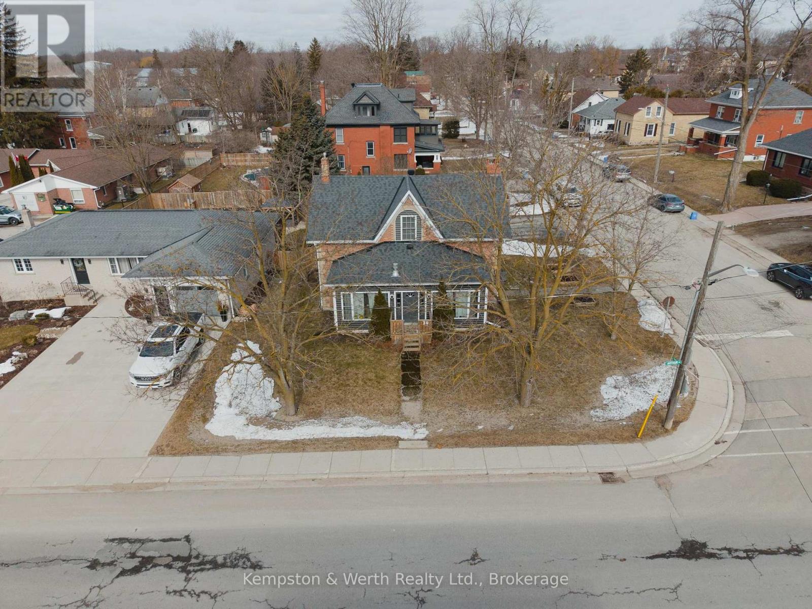 30 Arthur Street W, Minto, Ontario  N0G 1Z0 - Photo 4 - X12923522