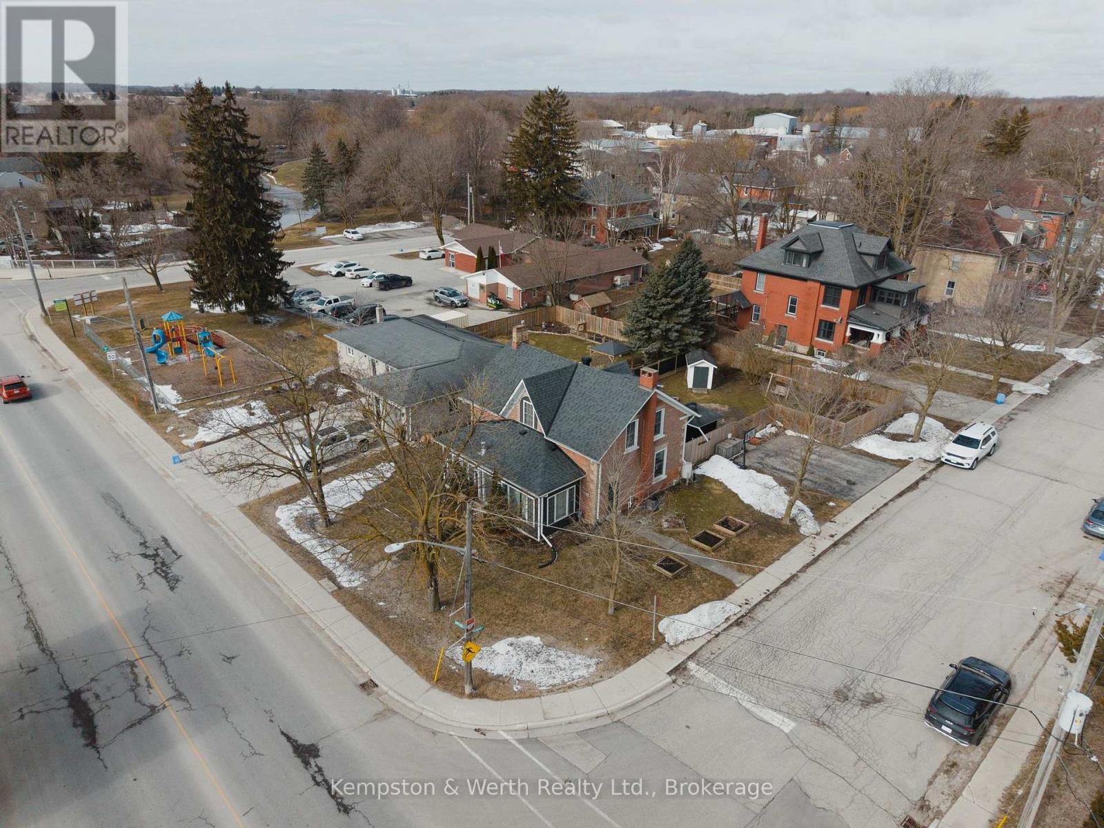 30 Arthur Street W, Minto, Ontario  N0G 1Z0 - Photo 40 - X12923522