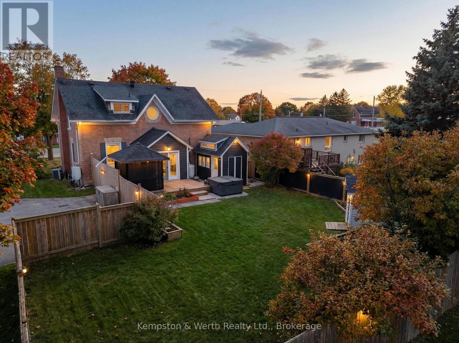 30 Arthur Street W, Minto, Ontario  N0G 1Z0 - Photo 44 - X12923522