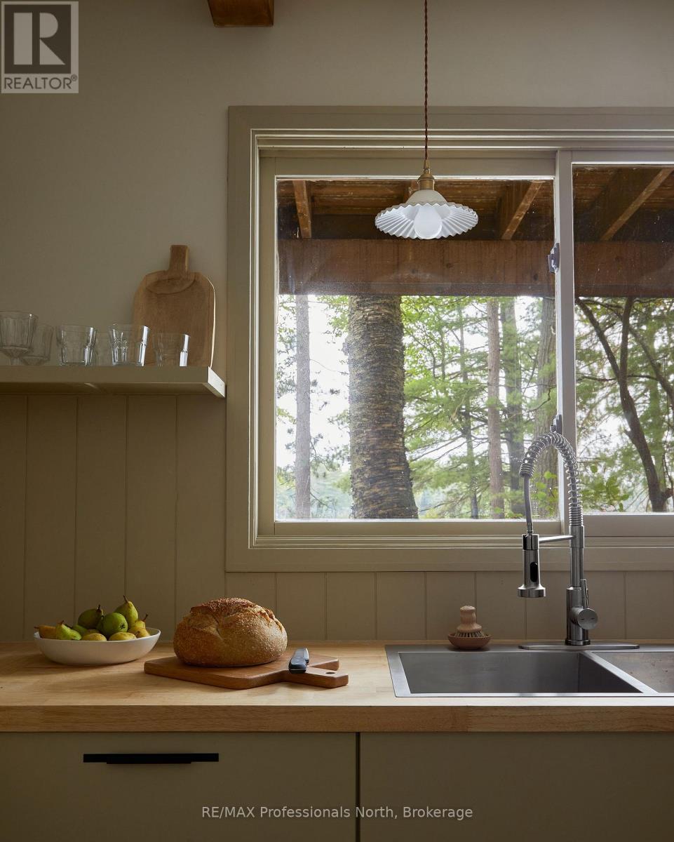 1036 Barbara Road, Dysart Et Al, Ontario  K0L 1M1 - Photo 14 - X12923536