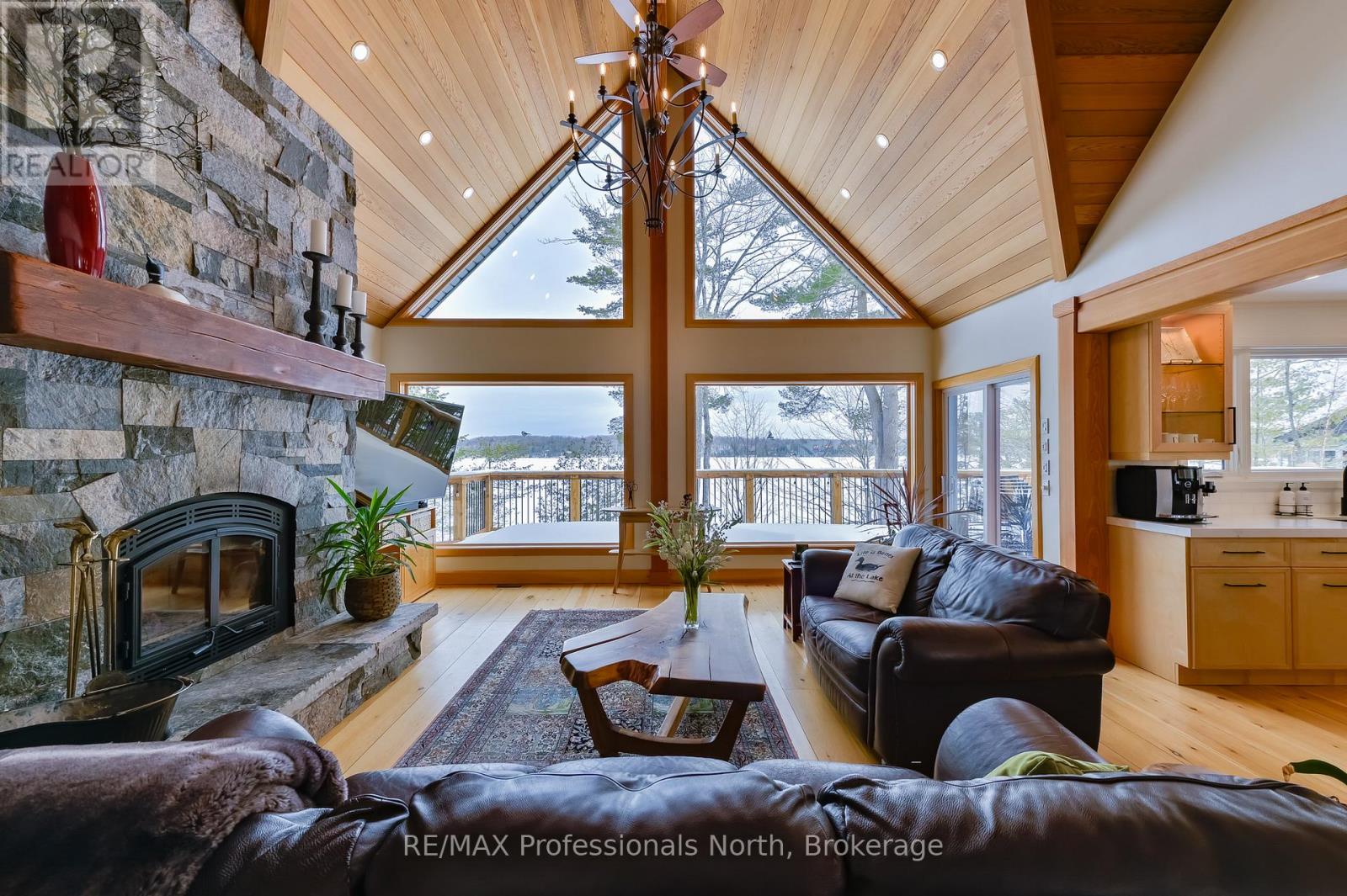 1015 Bluestone Lane, Minden Hills, Ontario  K0M 2K0 - Photo 3 - X12923542