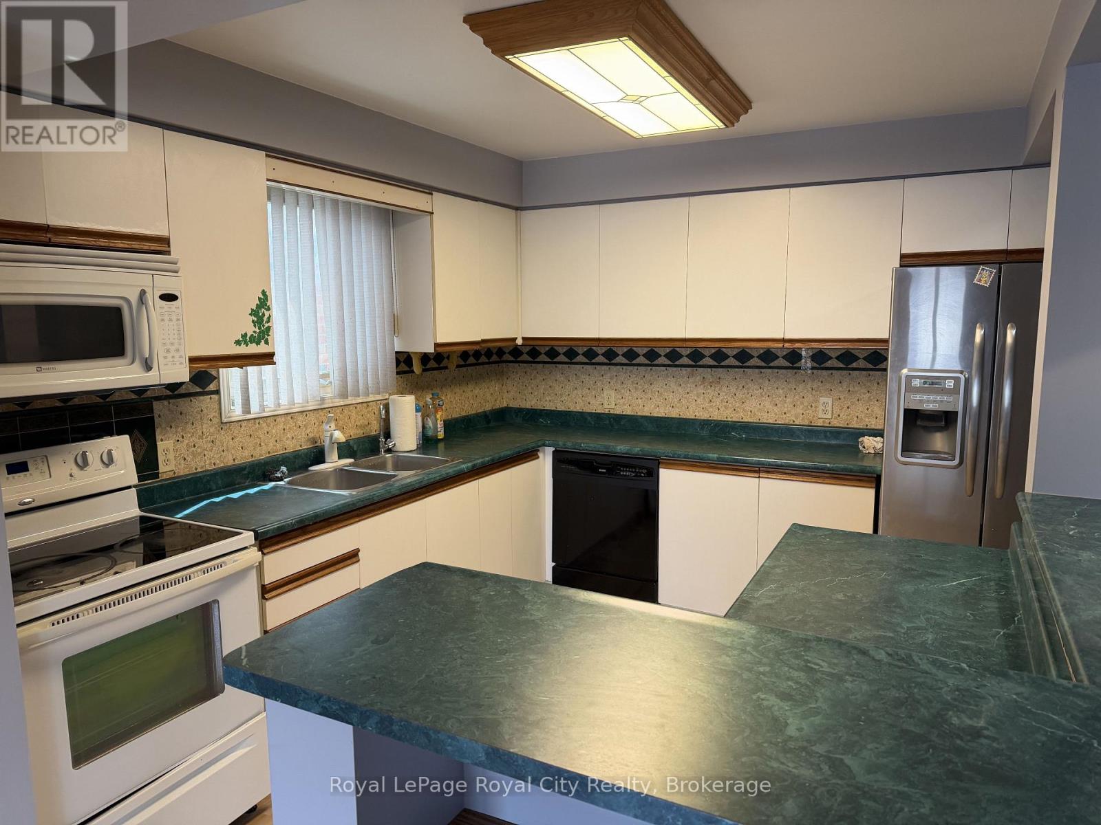 206 Rickson Avenue, Guelph (Kortright West), Ontario  N1G 4Y6 - Photo 4 - X12923676