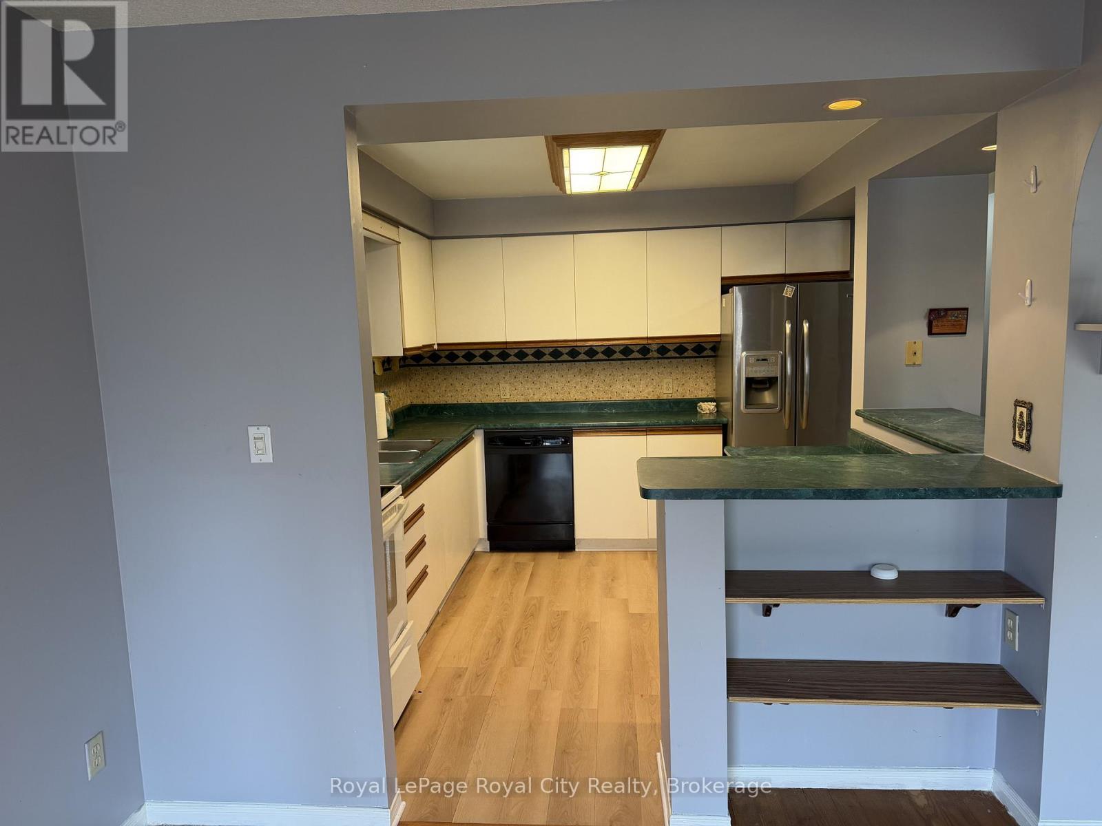 206 Rickson Avenue, Guelph (Kortright West), Ontario  N1G 4Y6 - Photo 5 - X12923676