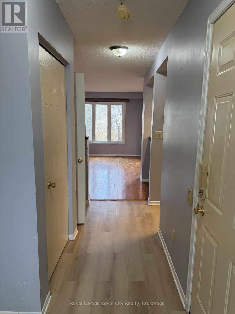 206 Rickson Avenue, Guelph (Kortright West), Ontario  N1G 4Y6 - Photo 8 - X12923676