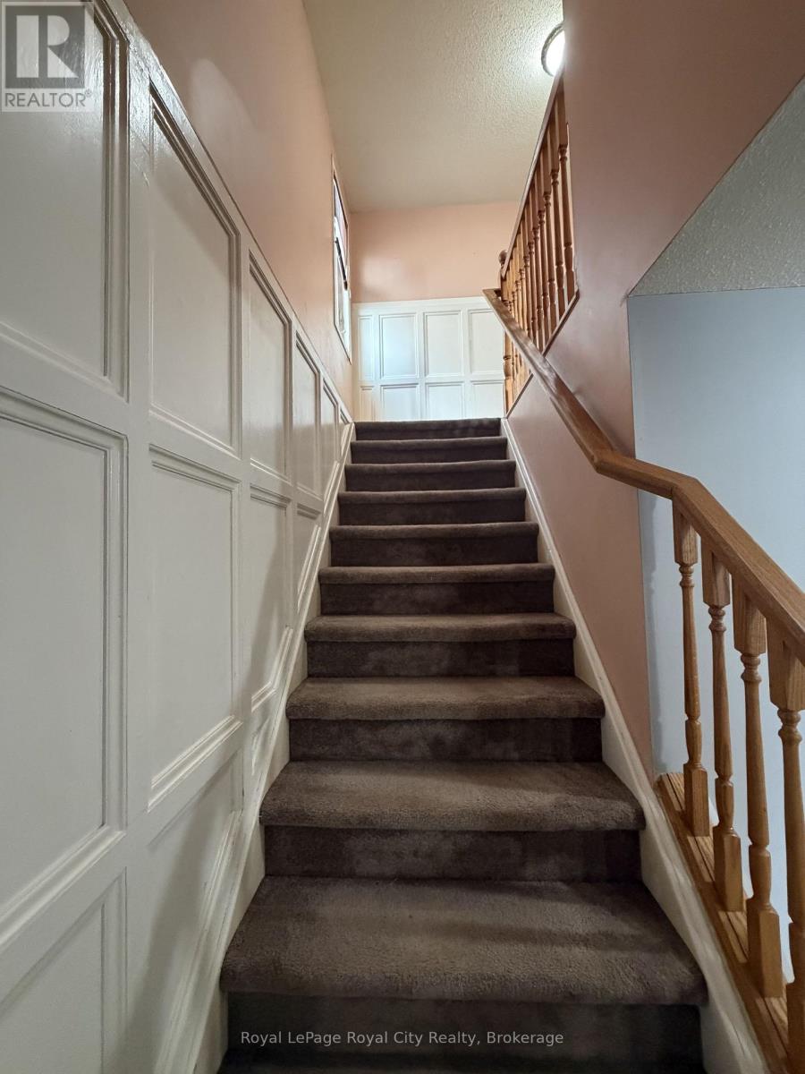 206 Rickson Avenue, Guelph (Kortright West), Ontario  N1G 4Y6 - Photo 9 - X12923676