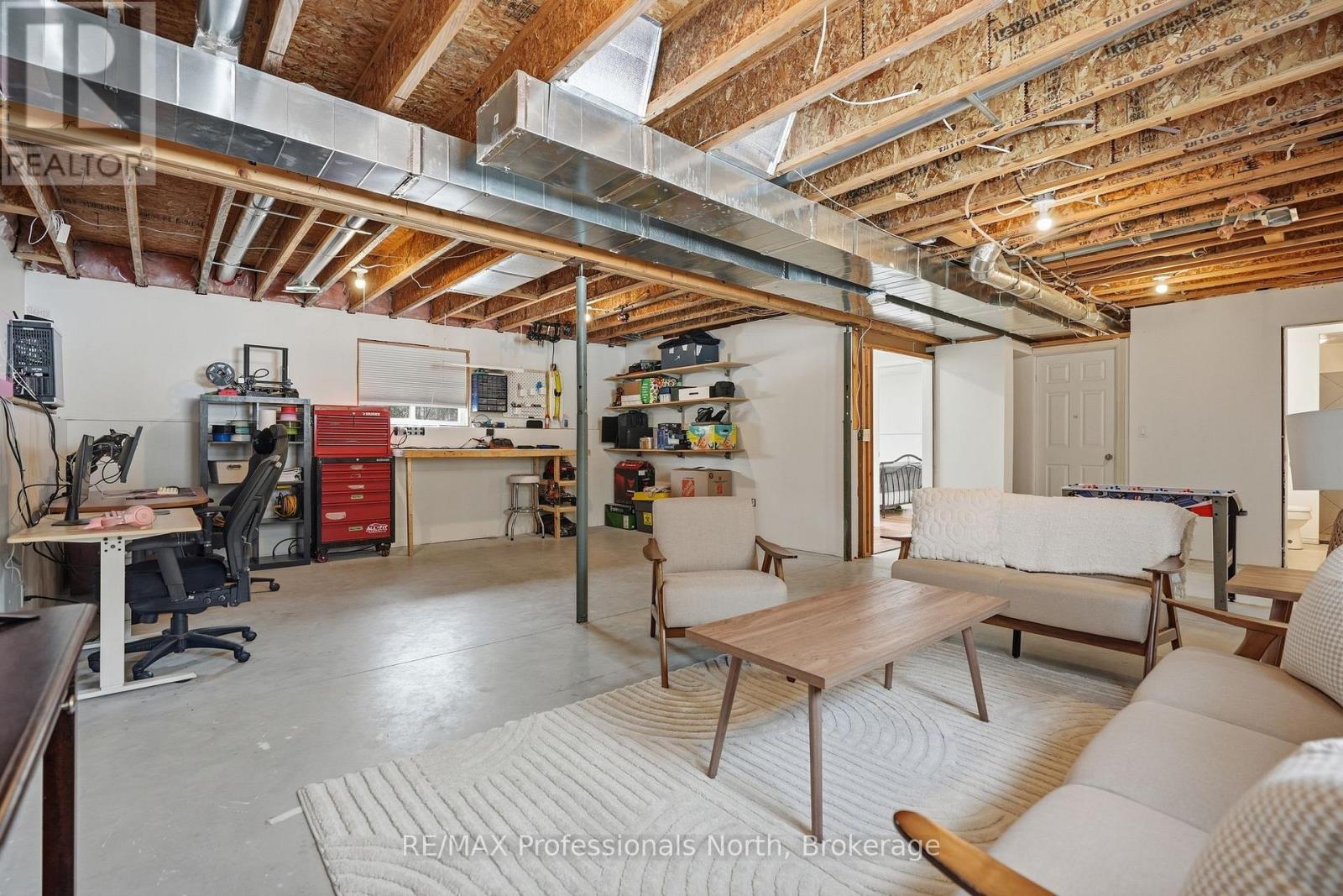 1036 Post Road, Bracebridge (Macaulay), Ontario  P1L 1W9 - Photo 37 - X12923682