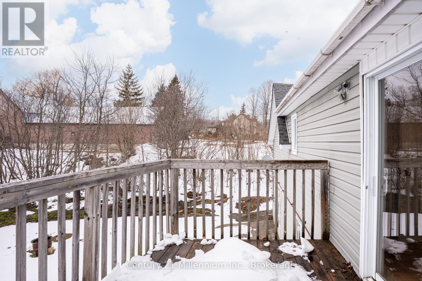 124 Main Street, Northern Bruce Peninsula, Ontario  N0H 1W0 - Photo 25 - X12923760