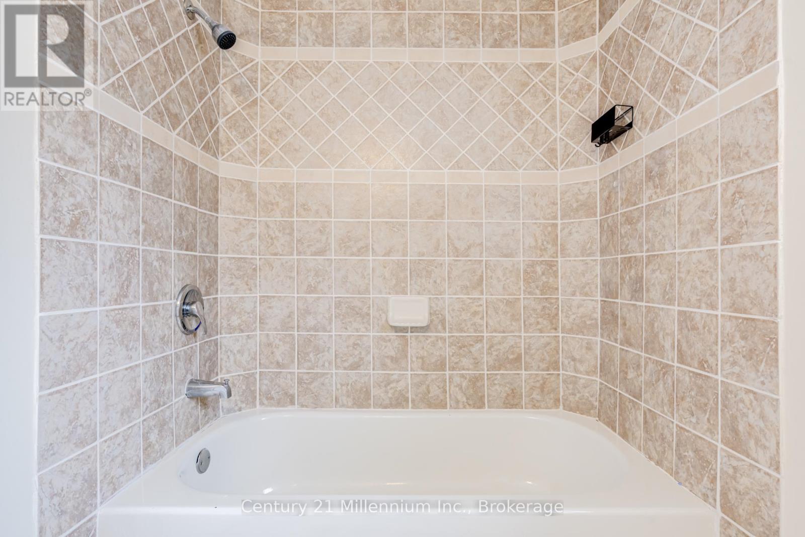 124 Main Street, Northern Bruce Peninsula, Ontario  N0H 1W0 - Photo 36 - X12923760