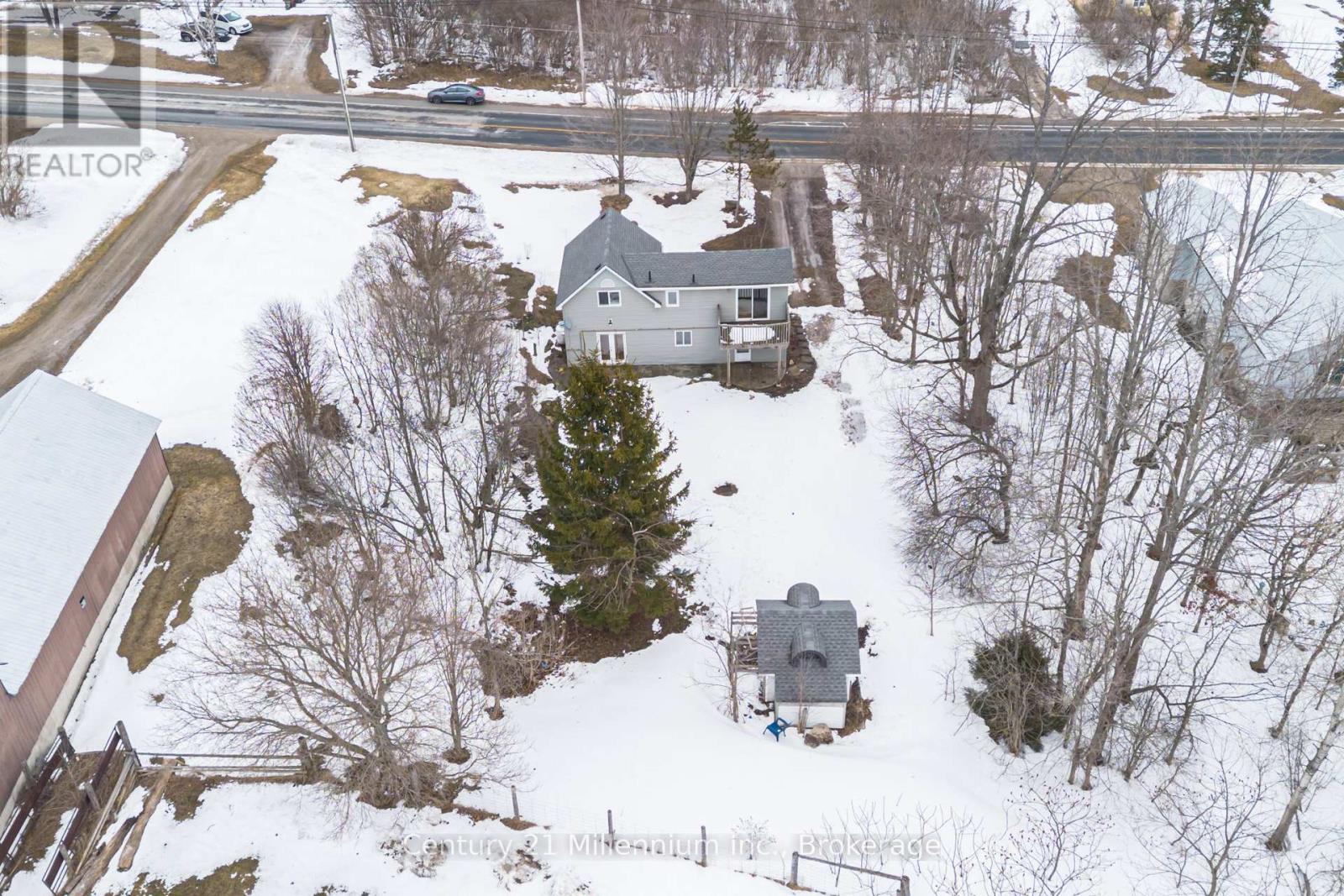 124 Main Street, Northern Bruce Peninsula, Ontario  N0H 1W0 - Photo 44 - X12923760