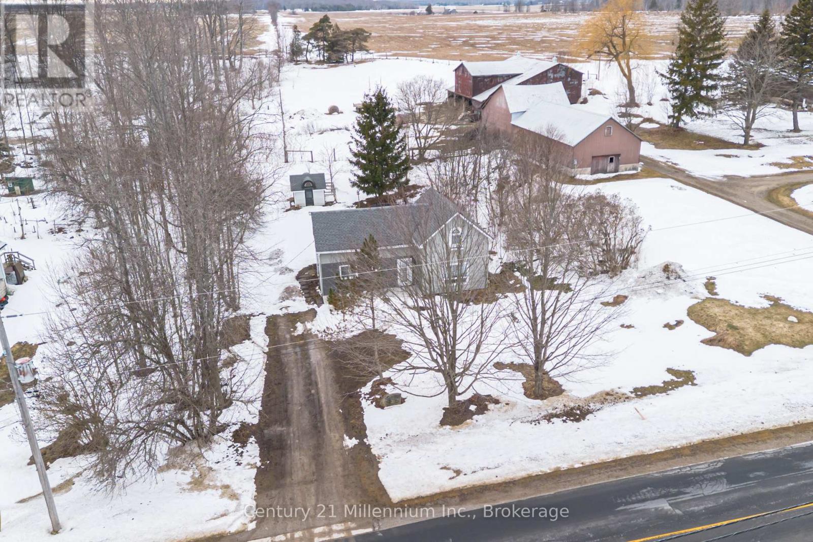 124 Main Street, Northern Bruce Peninsula, Ontario  N0H 1W0 - Photo 47 - X12923760