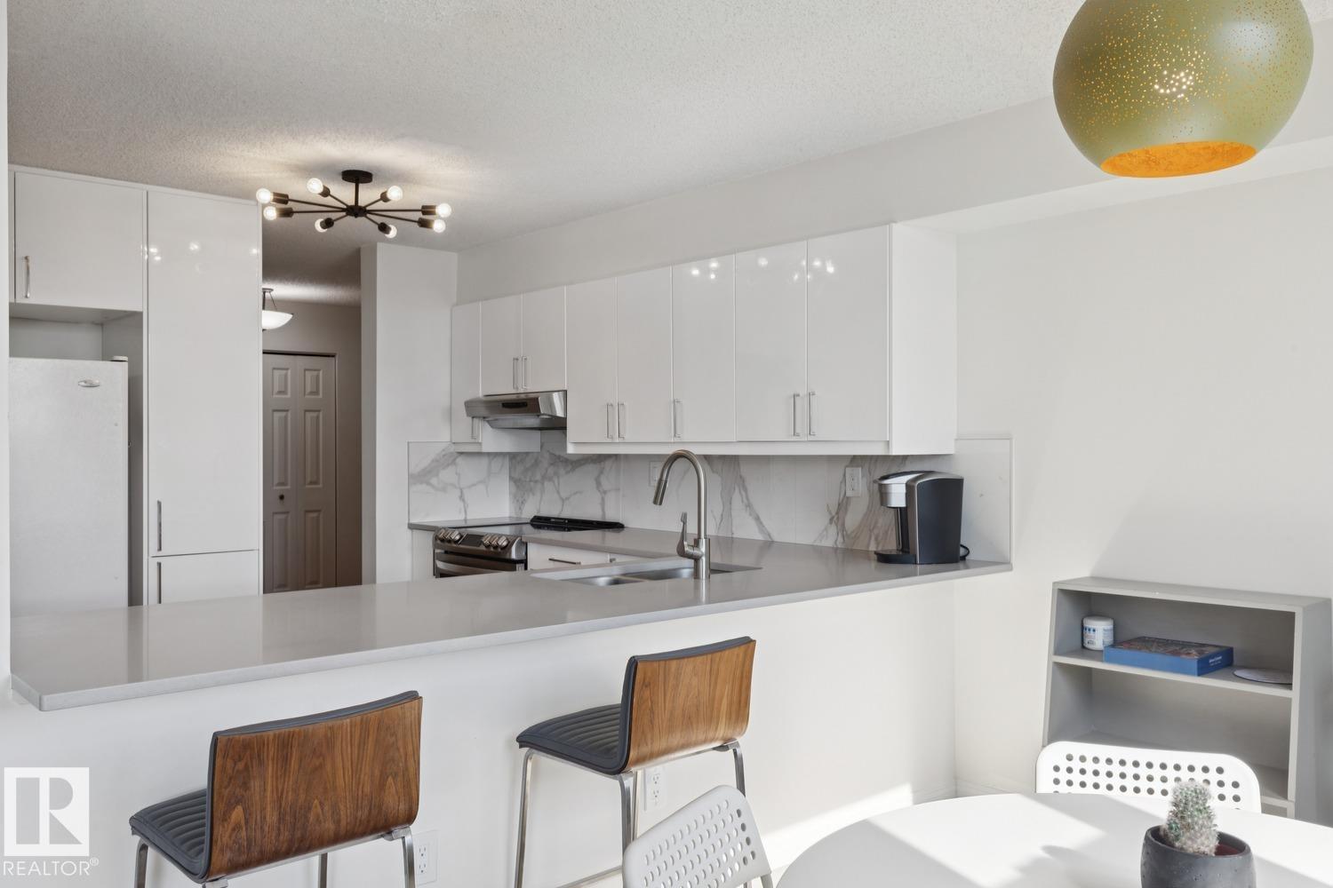 #401 10545 Saskatchewan Dr Nw, Edmonton, Alberta  T6E 6C6 - Photo 7 - E4479048