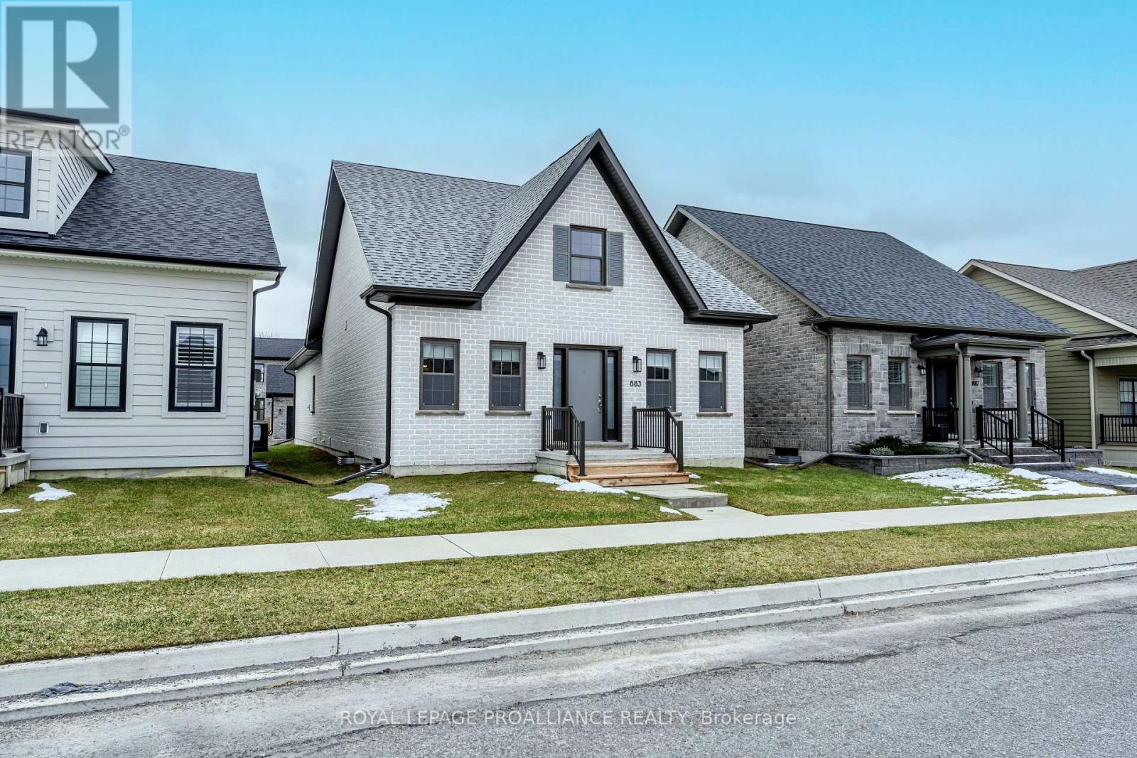 883 Ernest Allen Boulevard, Cobourg, Ontario  K9A 1W9 - Photo 4 - X12923600