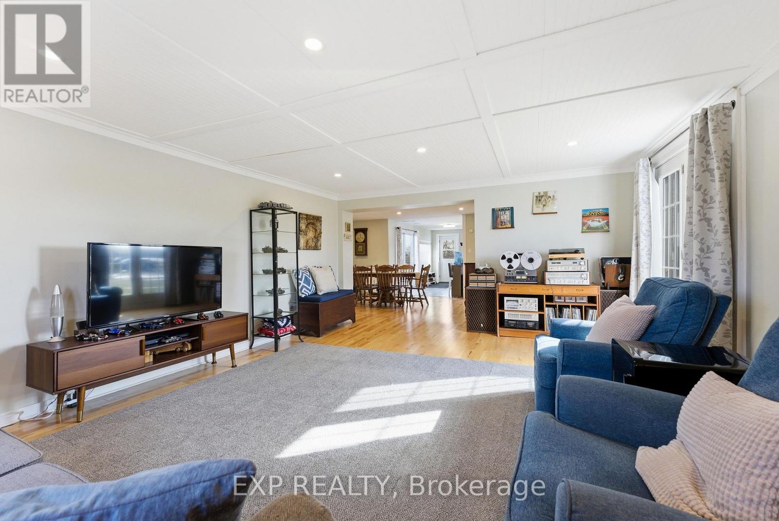 1449 Bridge Street W, Greater Napanee, Ontario  K7R 3L1 - Photo 10 - X12923890