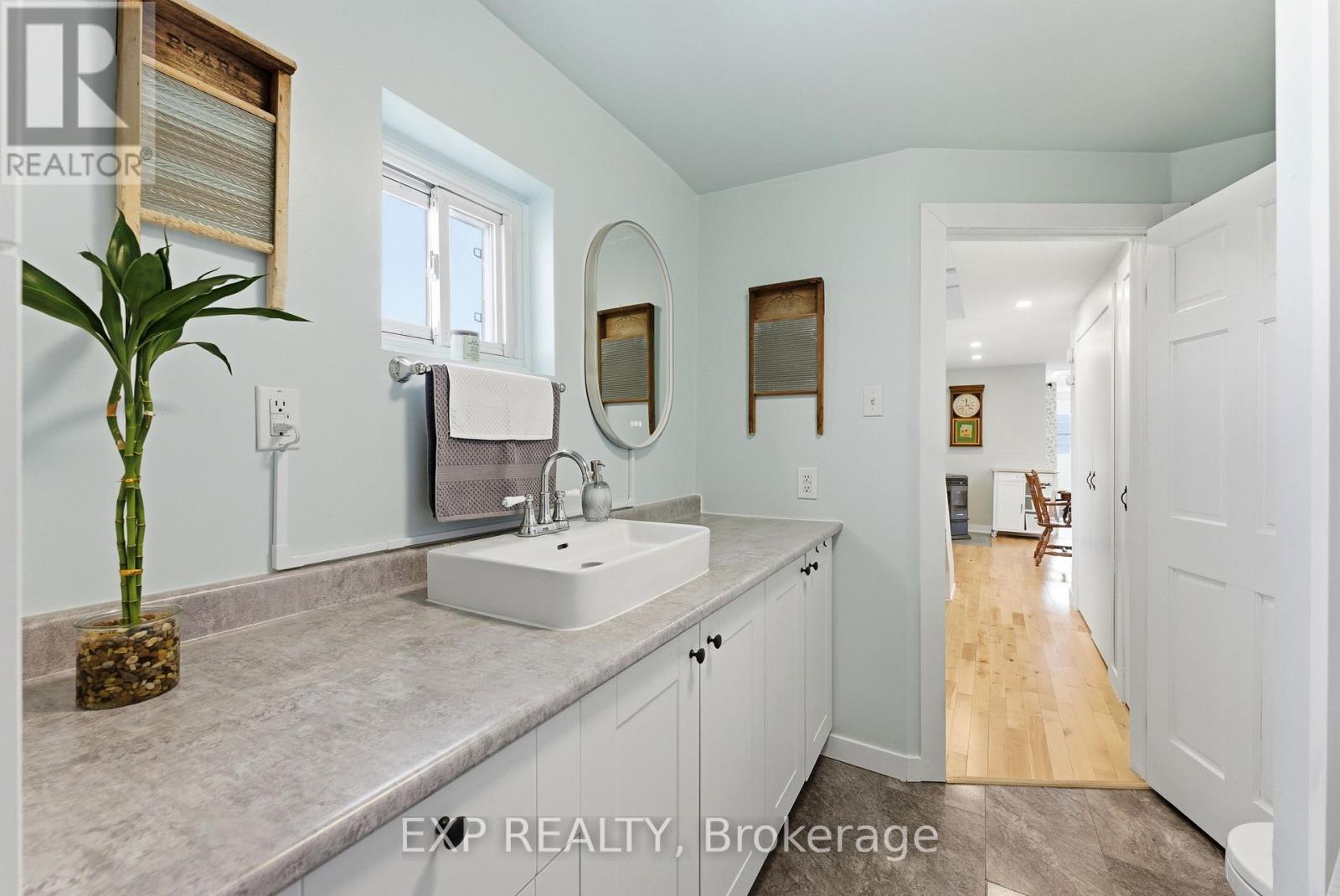 1449 Bridge Street W, Greater Napanee, Ontario  K7R 3L1 - Photo 18 - X12923890