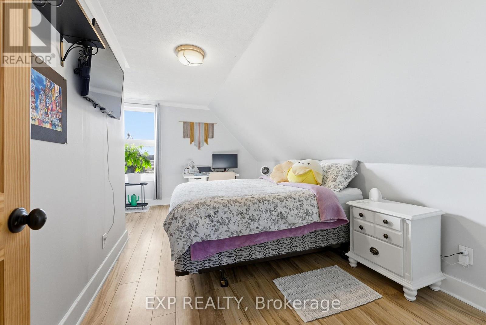 1449 Bridge Street W, Greater Napanee, Ontario  K7R 3L1 - Photo 19 - X12923890