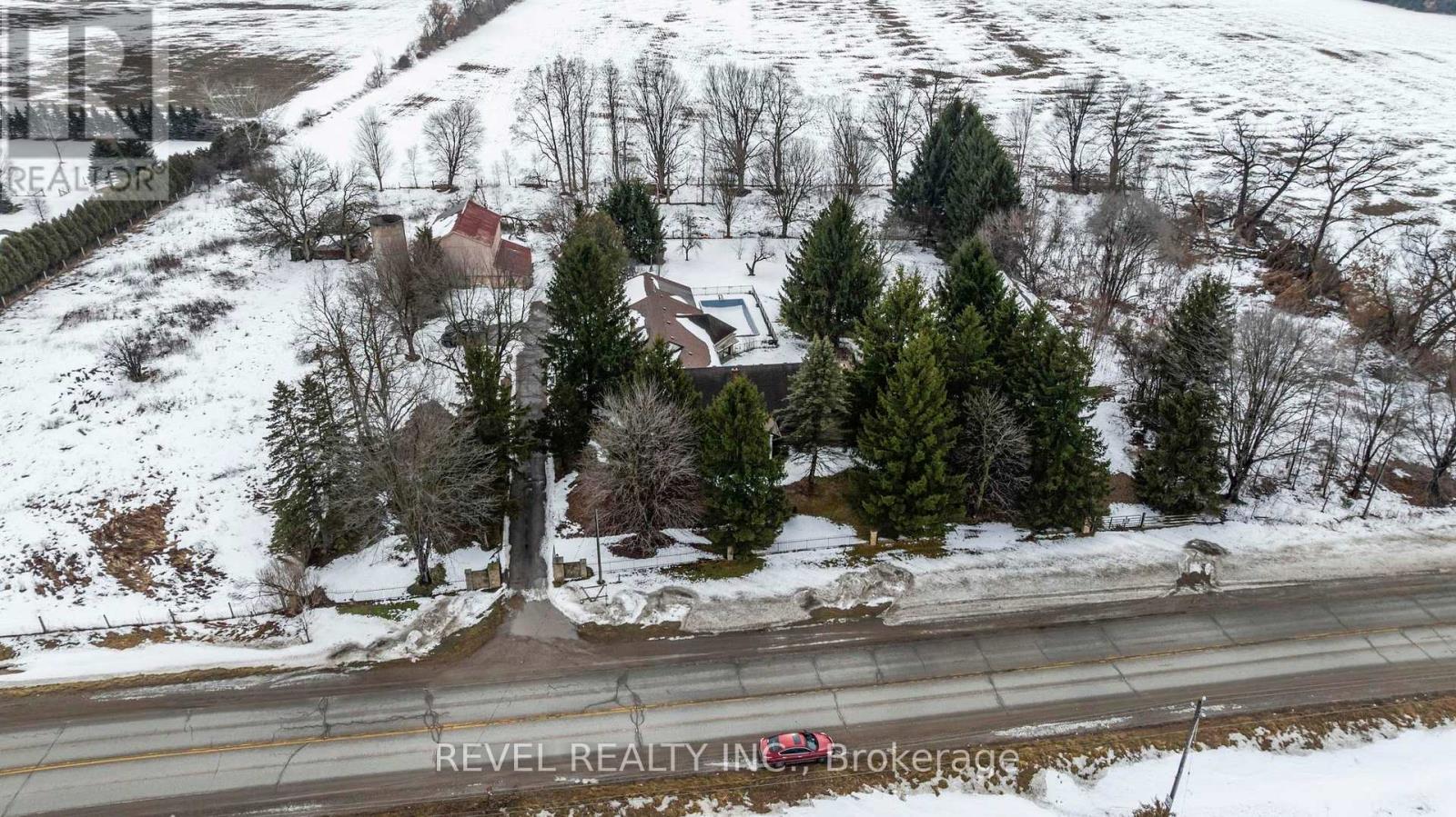 2095 Hamilton Road, London South, Ontario  N6M 1G1 - Photo 4 - X12923532