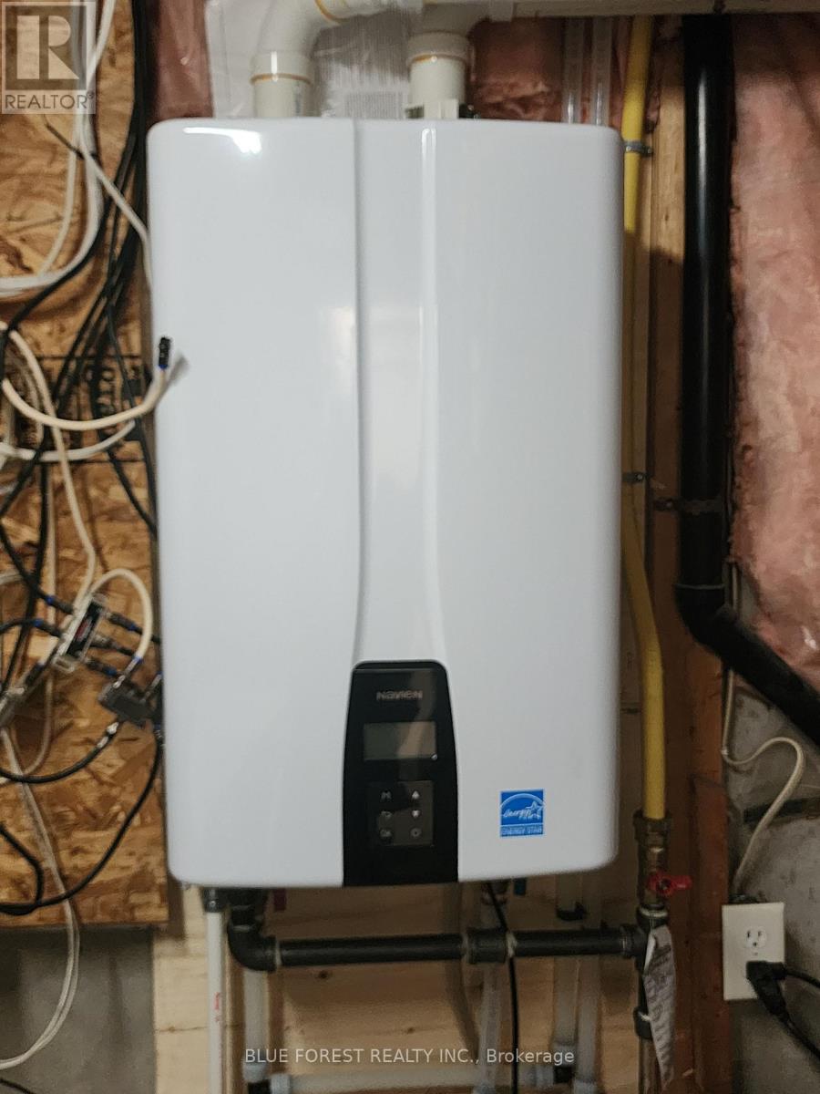 3197 Meadowgate Boulevard, London South, Ontario  N6M 0B7 - Photo 18 - X12923620