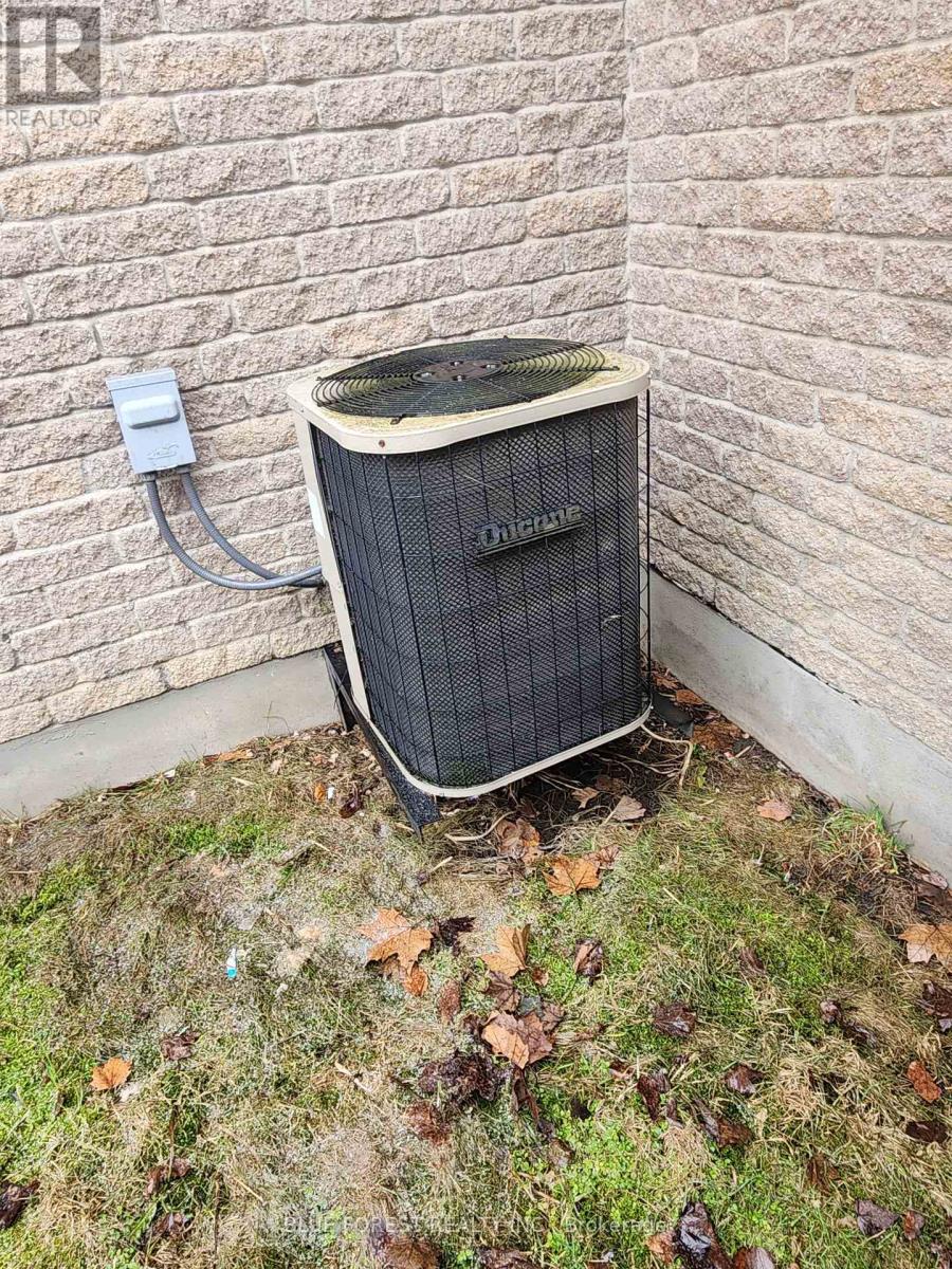 3197 Meadowgate Boulevard, London South, Ontario  N6M 0B7 - Photo 23 - X12923620