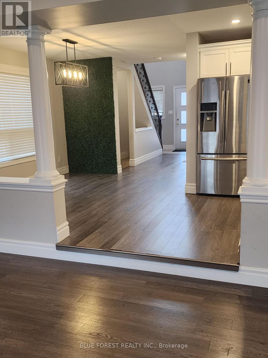 3197 Meadowgate Boulevard, London South, Ontario  N6M 0B7 - Photo 5 - X12923620