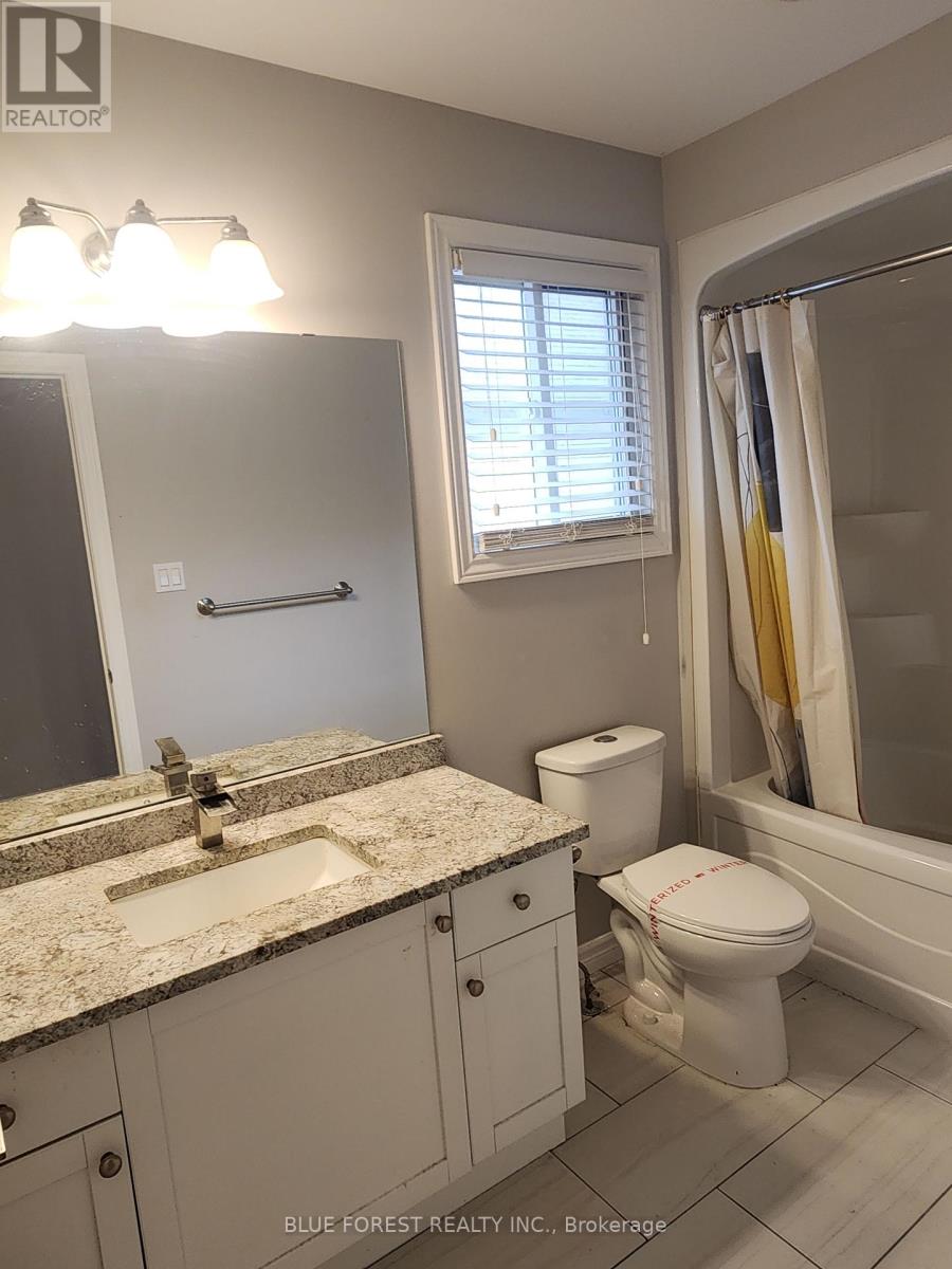 3197 Meadowgate Boulevard, London South, Ontario  N6M 0B7 - Photo 8 - X12923620