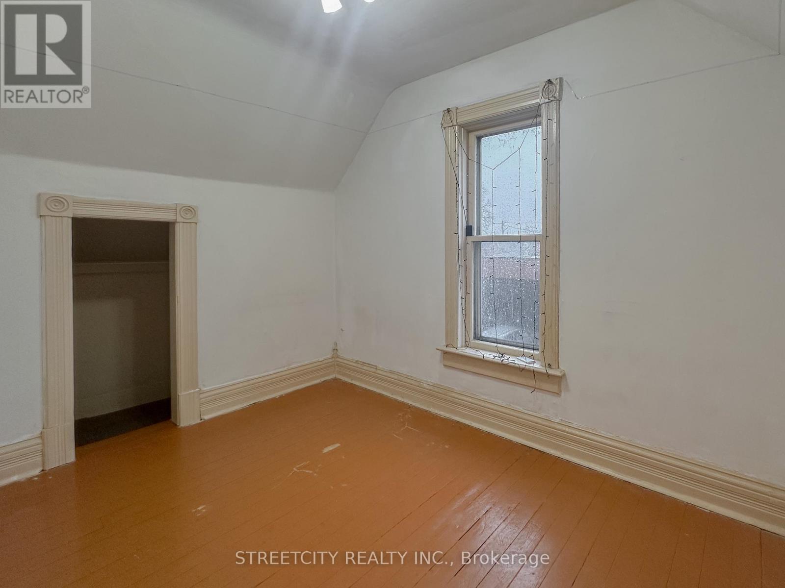 305 St Clair Street, Chatham-Kent, Ontario  N7L 3J8 - Photo 12 - X12923642