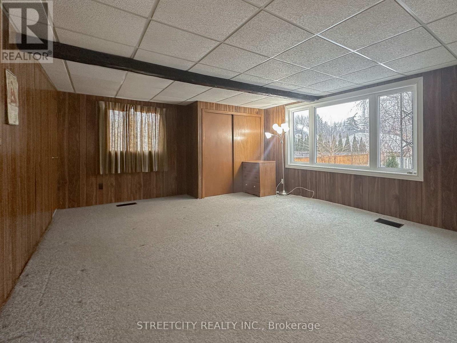 305 St Clair Street, Chatham-Kent, Ontario  N7L 3J8 - Photo 5 - X12923642