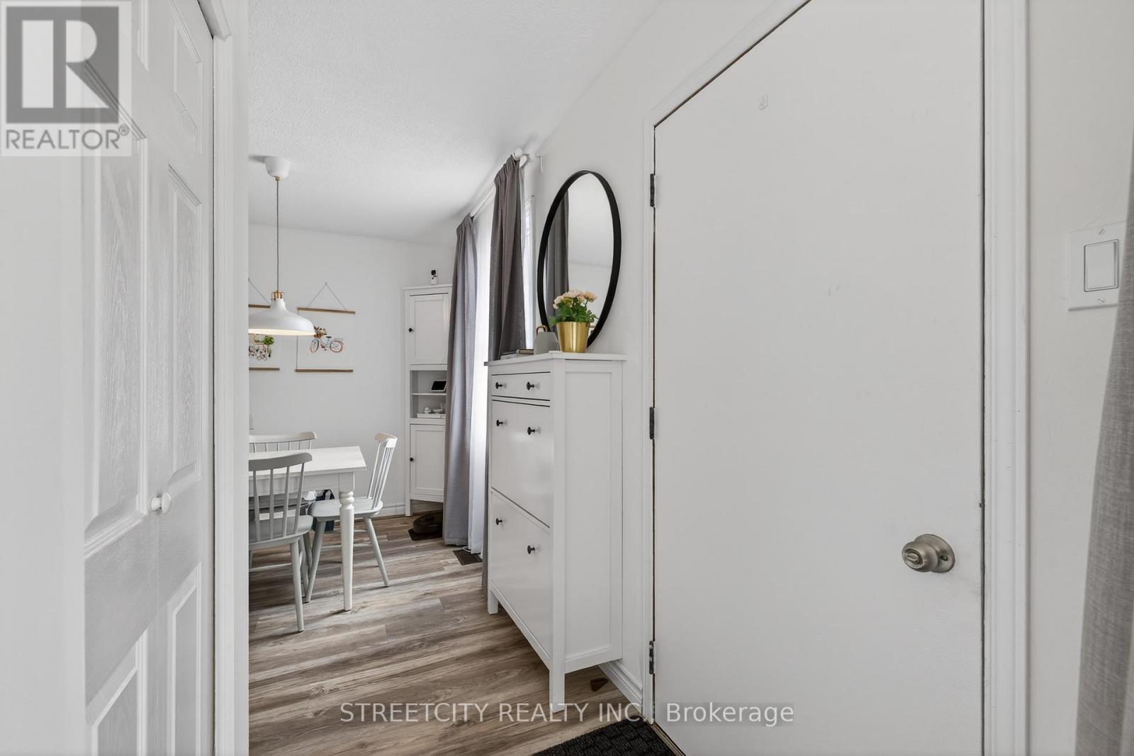 14 Nicholas Crescent, London South, Ontario  N6E 2E9 - Photo 10 - X12923708