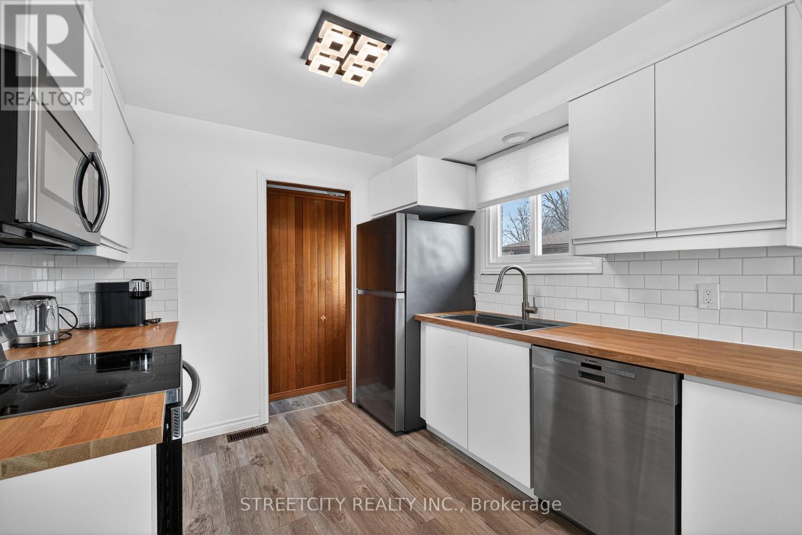 14 Nicholas Crescent, London South, Ontario  N6E 2E9 - Photo 13 - X12923708