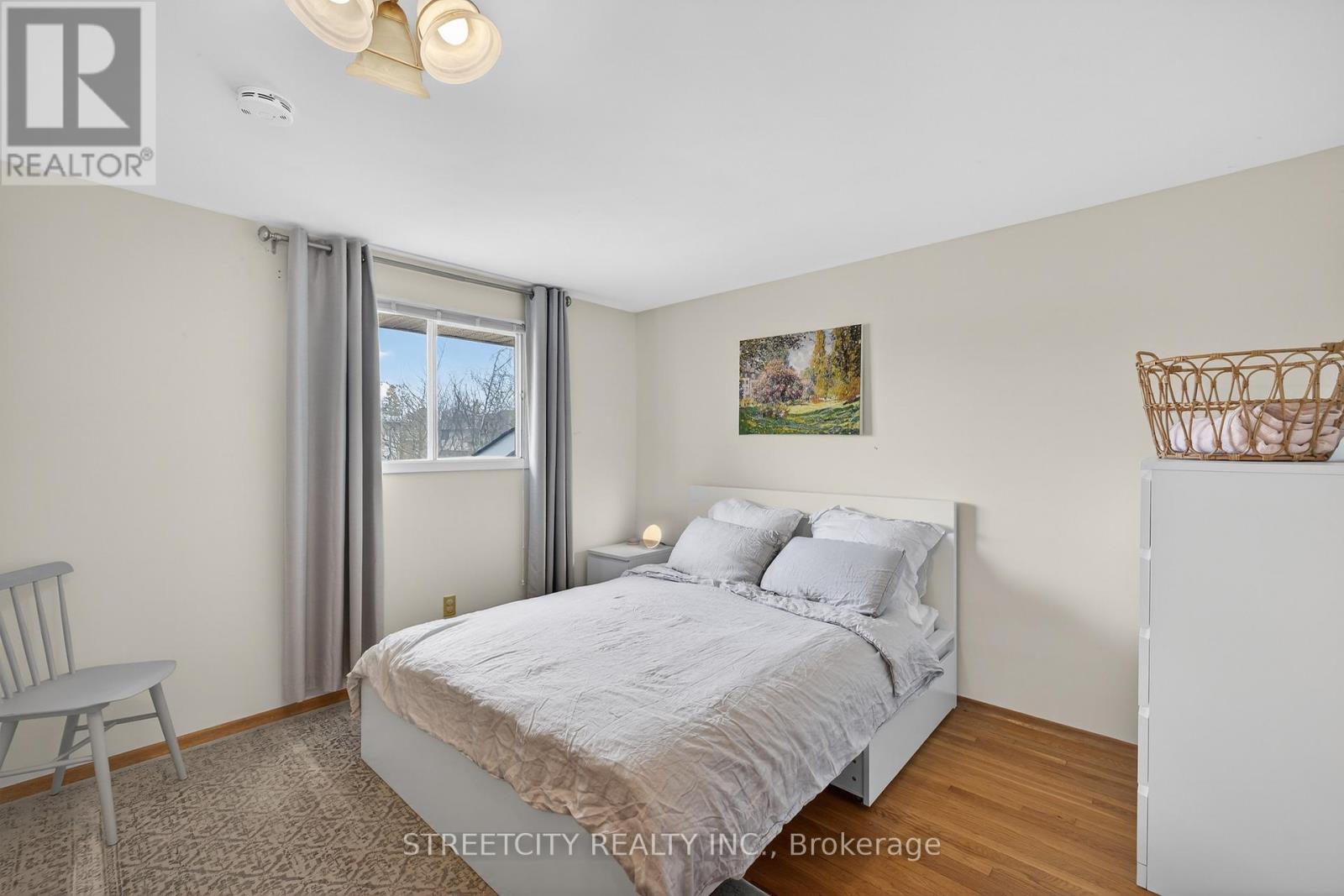 14 Nicholas Crescent, London South, Ontario  N6E 2E9 - Photo 19 - X12923708