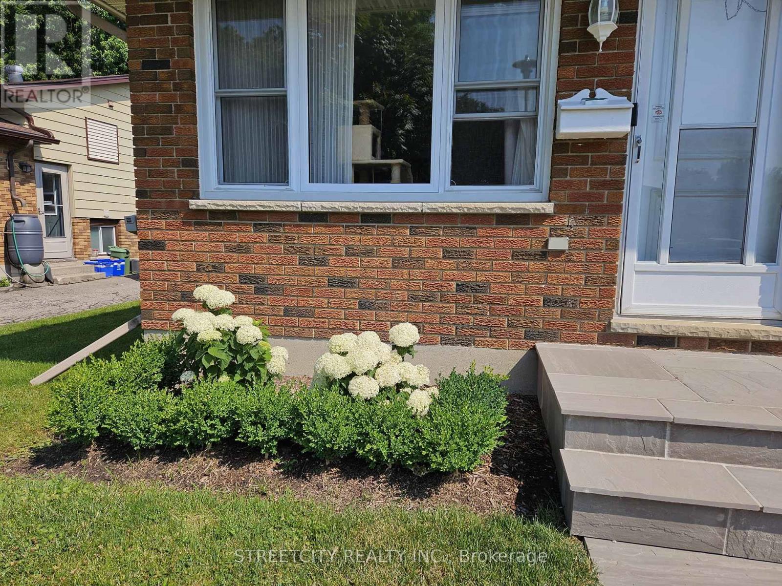 14 Nicholas Crescent, London South, Ontario  N6E 2E9 - Photo 42 - X12923708