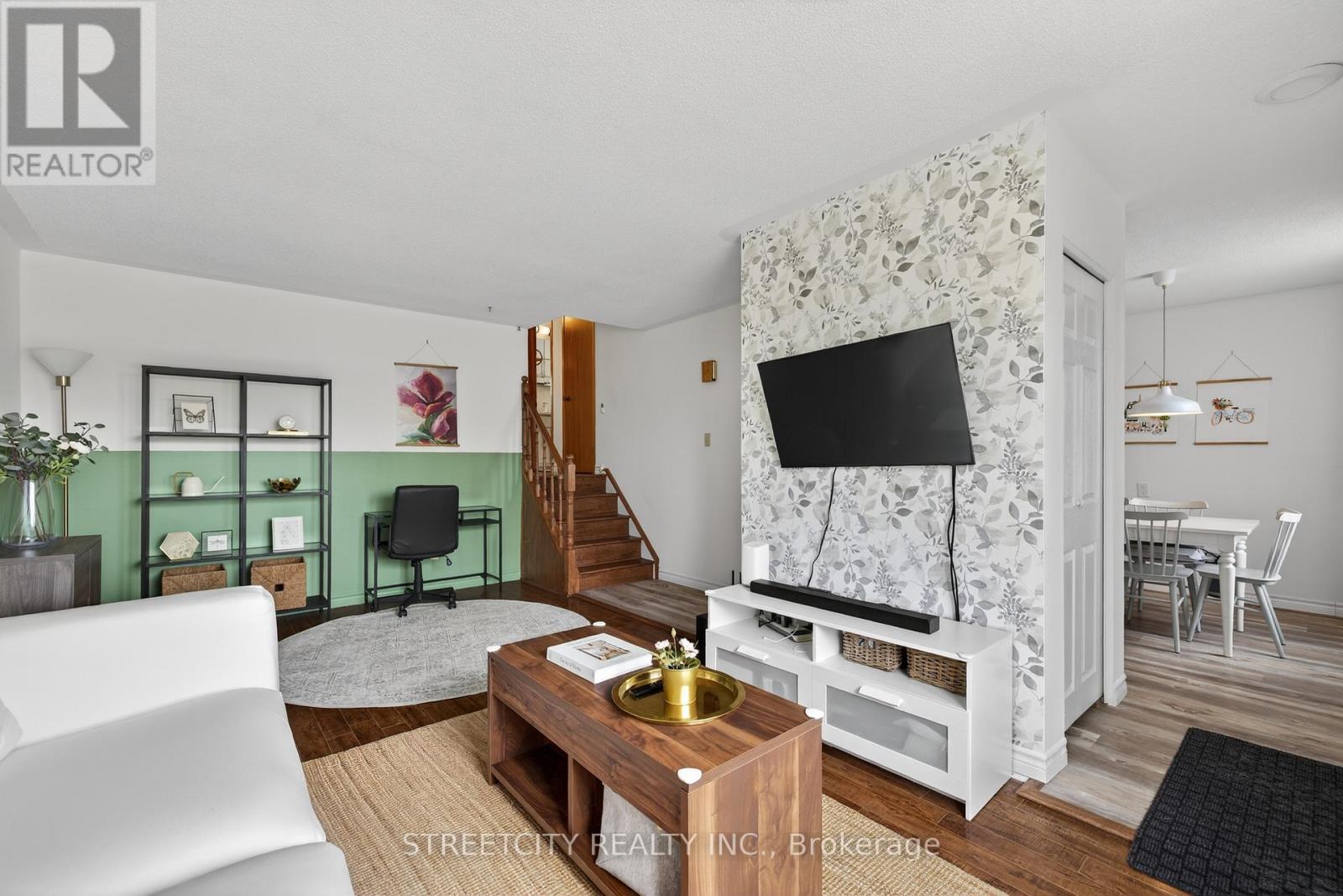 14 Nicholas Crescent, London South, Ontario  N6E 2E9 - Photo 7 - X12923708