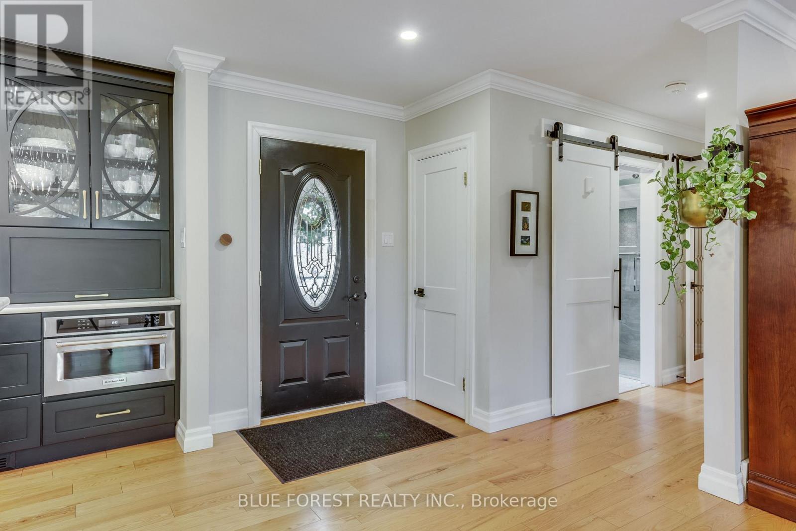 30 Franklin Avenue, London South, Ontario  N6C 2G7 - Photo 4 - X12923746