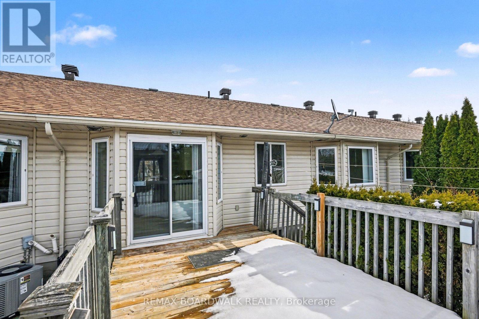 402 Flora Street, Carleton Place, Ontario  K7C 3M9 - Photo 28 - X12923784