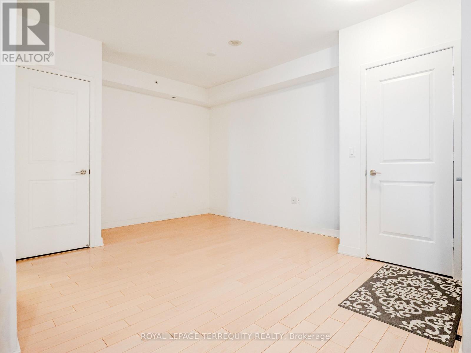 1009 - 1 The Esplanade, Toronto, Ontario  M5E 0A8 - Photo 23 - C12923586