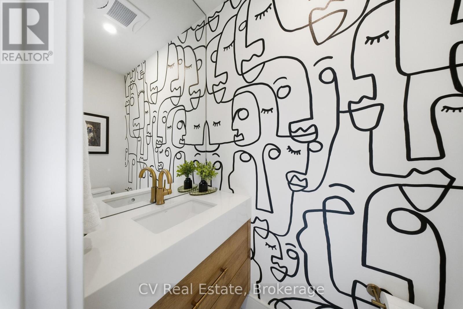 324 Winona Drive, Toronto, Ontario  M6C 3T1 - Photo 14 - C12923724