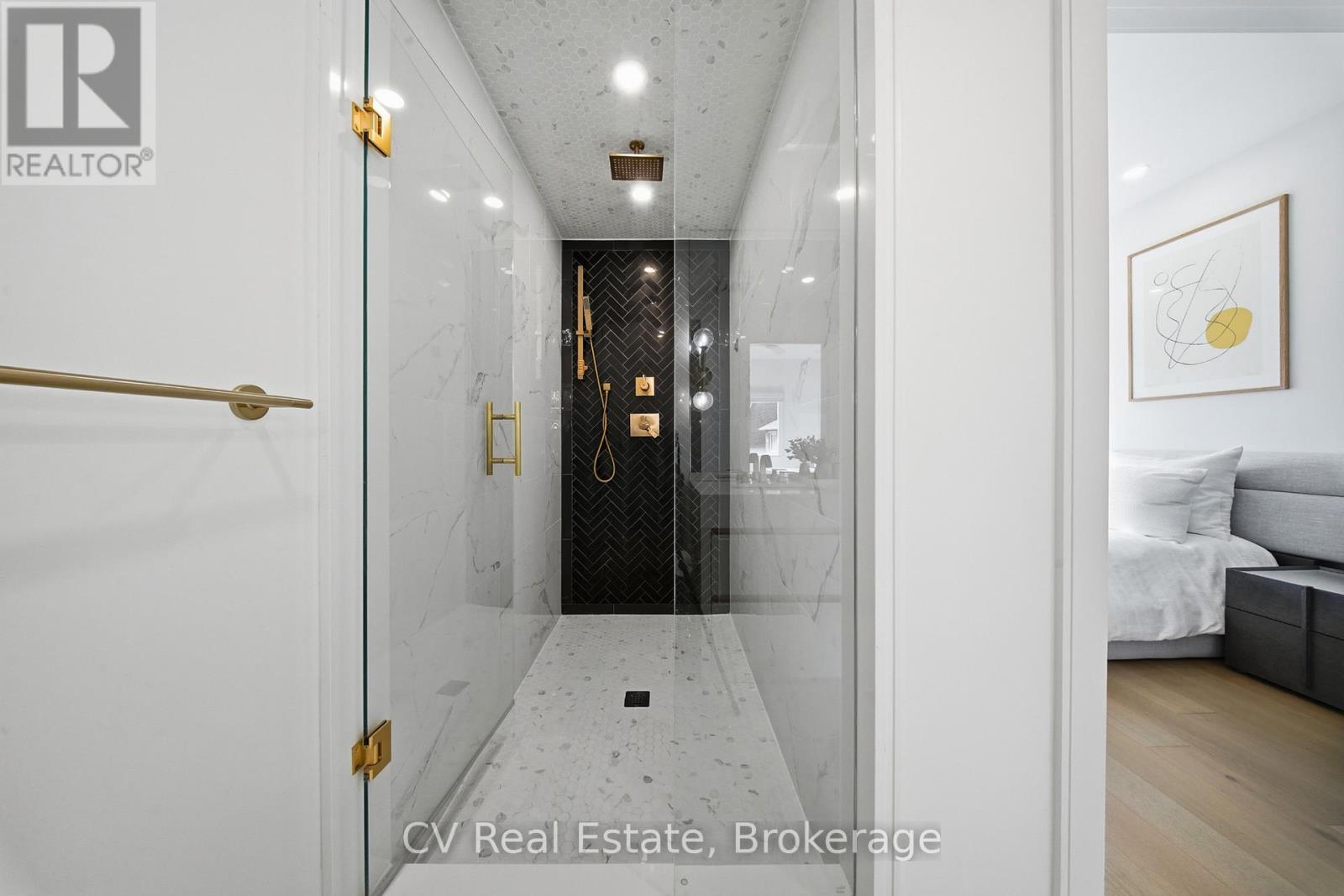 324 Winona Drive, Toronto, Ontario  M6C 3T1 - Photo 20 - C12923724