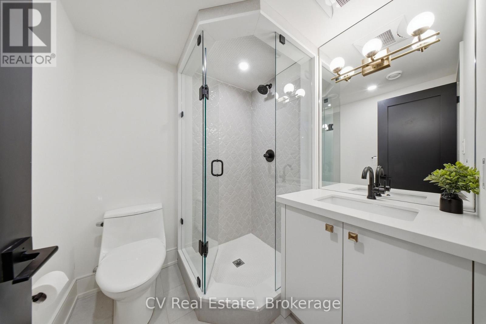 324 Winona Drive, Toronto, Ontario  M6C 3T1 - Photo 32 - C12923724