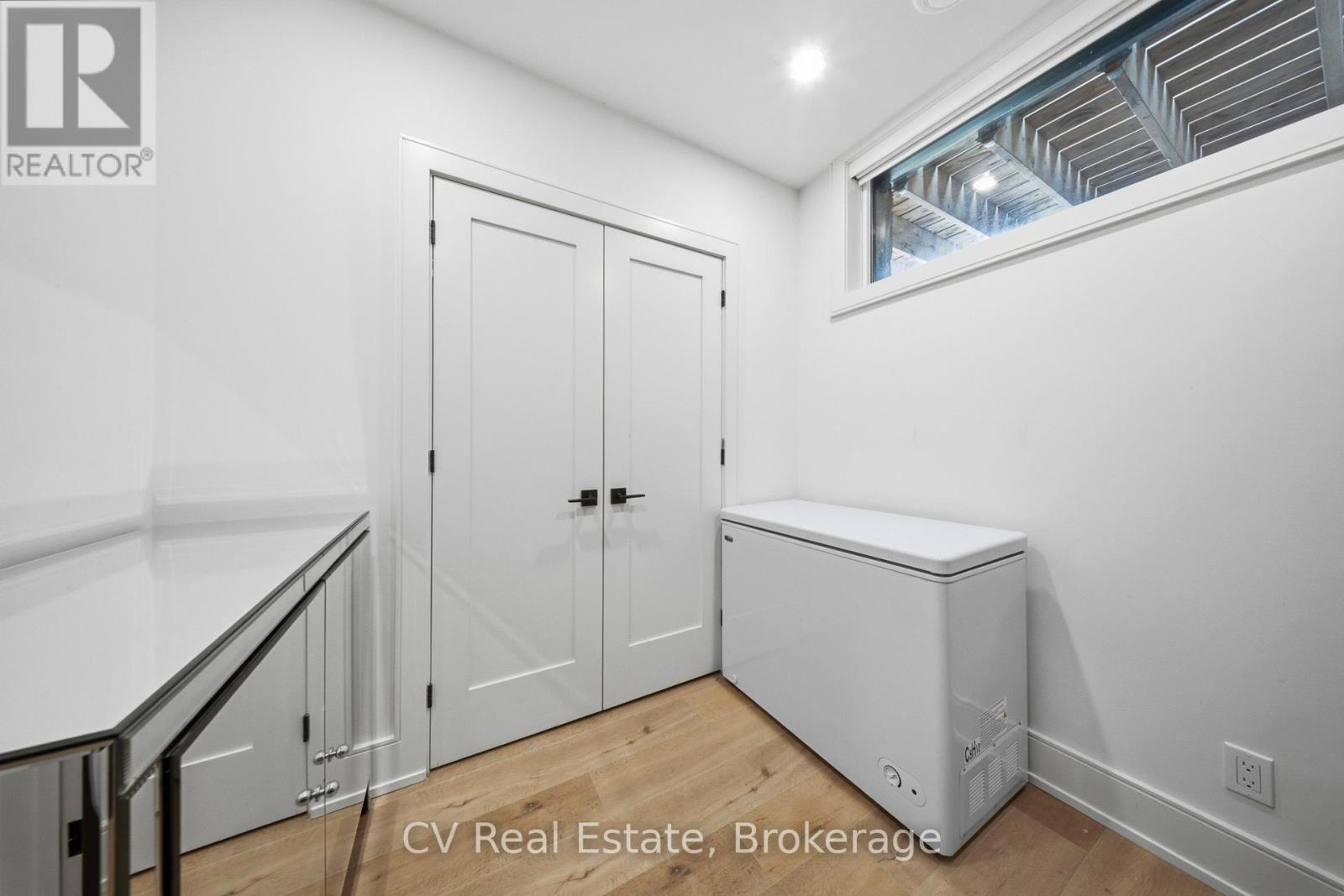 324 Winona Drive, Toronto, Ontario  M6C 3T1 - Photo 34 - C12923724