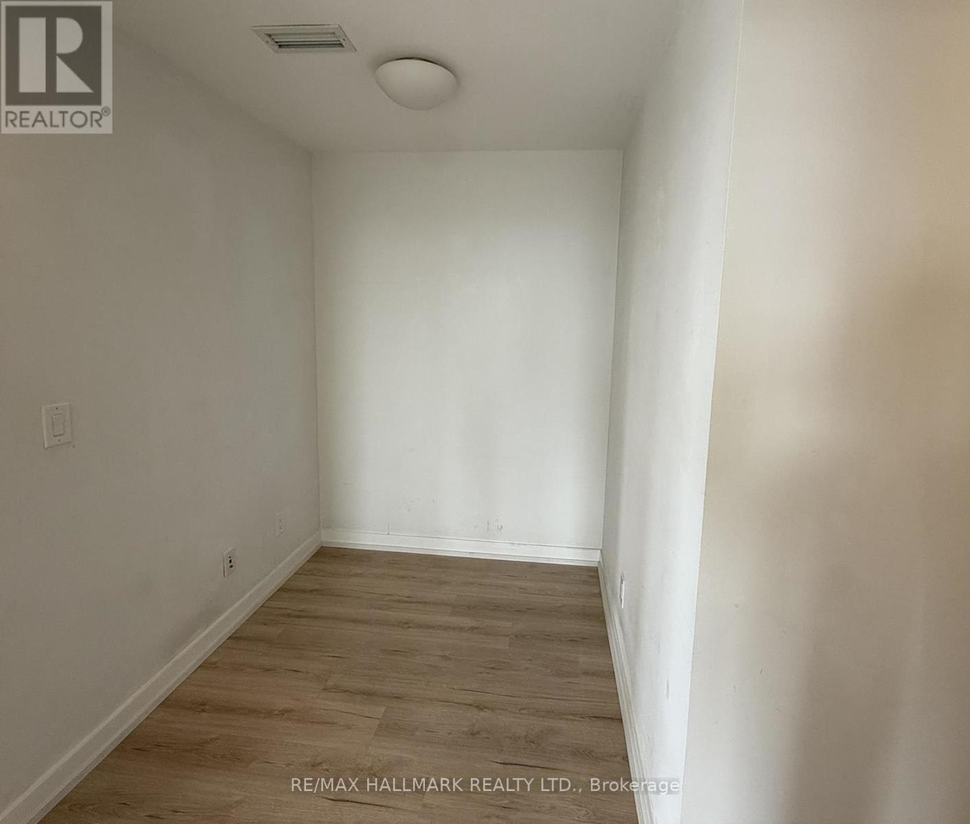 2605 - 55 Regent Park Boulevard, Toronto (Regent Park), Ontario  M5A 0C2 - Photo 10 - C12923792