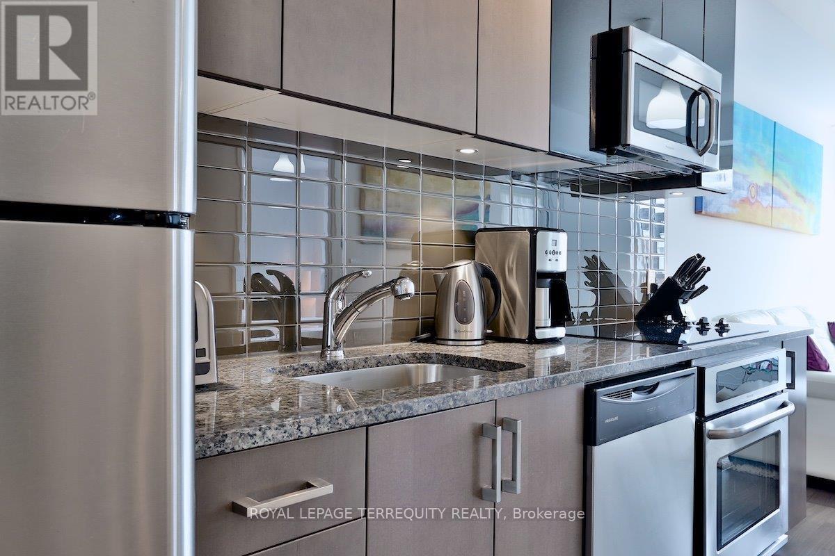 210 - 98 Lillian Street, Toronto, Ontario  M4S 0A5 - Photo 14 - C12923824